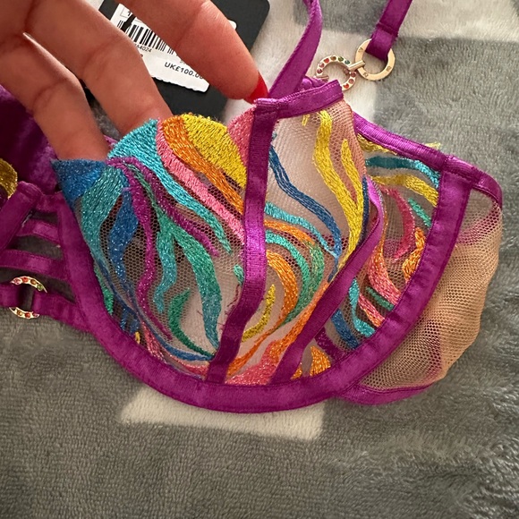 SOLANGE
RAINBOW BRA - Picture 14 of 16